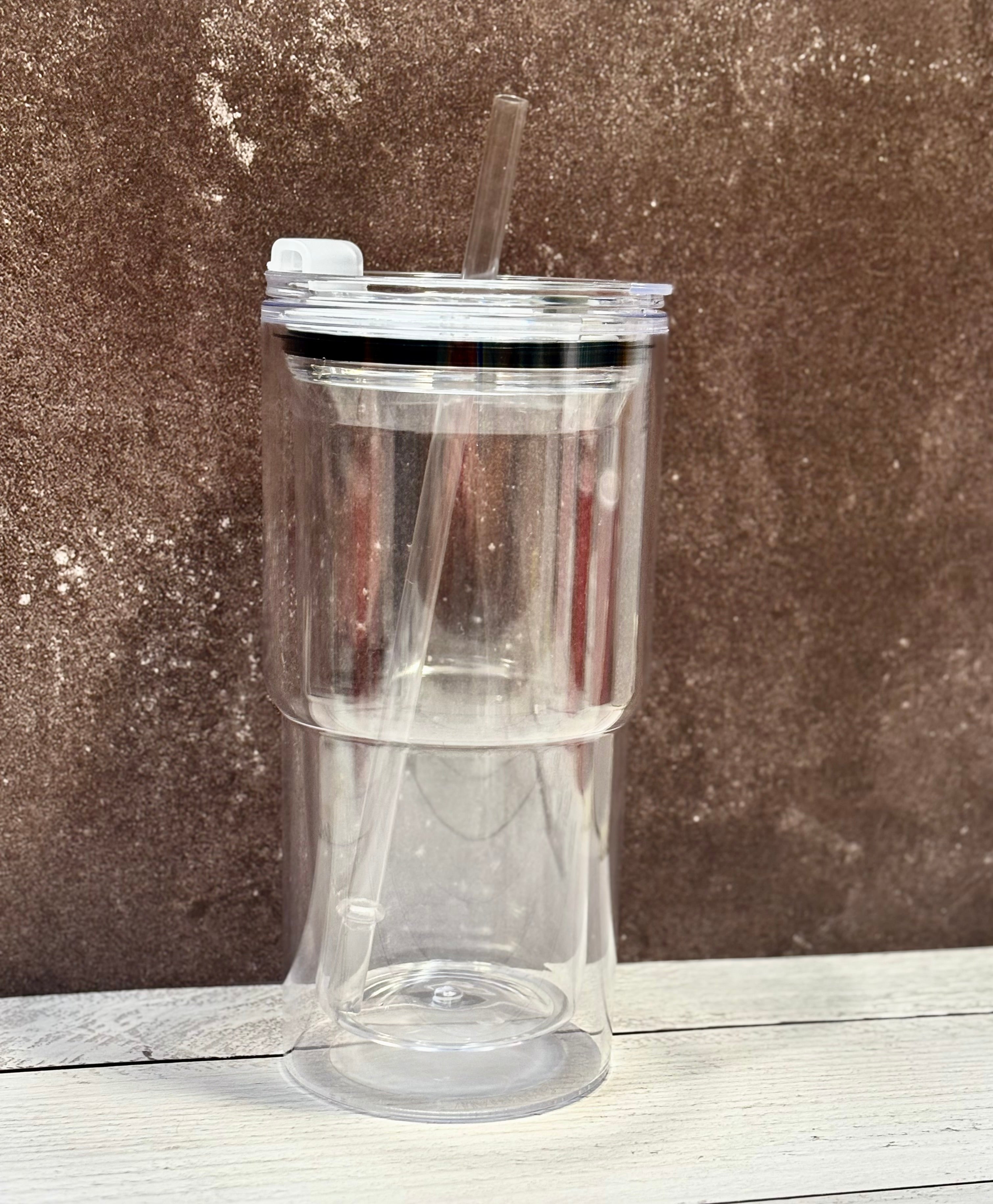 18oz Acrylic Snowglobe Sip/Straw Tumbler